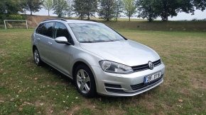 Volkswagen Golf 1,6 TDI Bluemotion 28471739-1216577.jpg