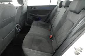 Volkswagen Golf  2.0 TSI 