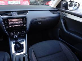 Škoda Octavia  1.0 TSI Ambition Plus 