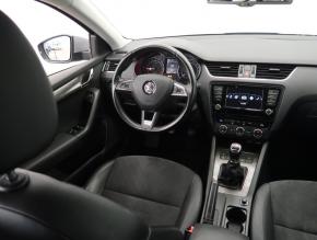 Škoda Octavia  Scout 2.0 TDI 