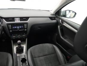 Škoda Octavia  Scout 2.0 TDI 