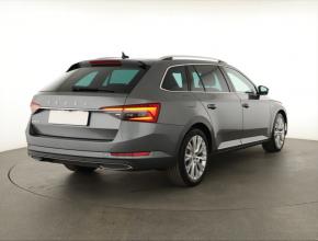 Škoda Superb  2.0 TDI Laurin & Klement 