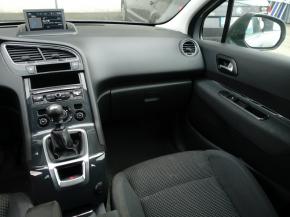 Peugeot 5008  1.6 BlueHDi 