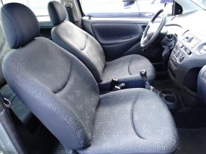 Toyota Yaris  1.0 VVT-i 