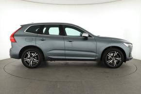 Volvo XC60  T5 AWD R-Design 