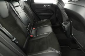 Volvo XC60  T5 AWD R-Design 