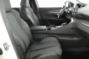Peugeot 5008  1.5 BlueHDi 