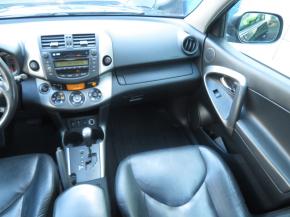 Toyota RAV 4  2.2 D-4D 