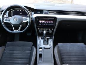 Volkswagen Passat  2.0 TDI Elegance 