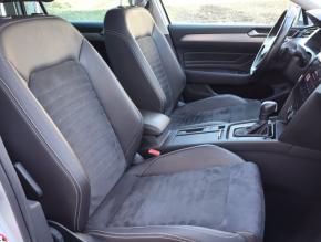 Volkswagen Passat  2.0 TDI Elegance 
