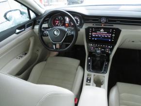 Volkswagen Passat  2.0 TDI R-Line 