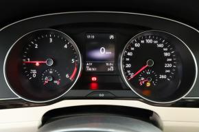 Volkswagen Passat  2.0 TDI R-Line 