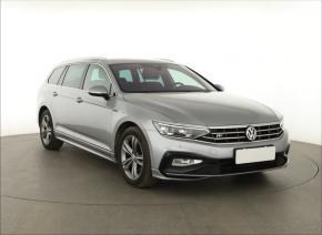 Volkswagen Passat  1.5 TSI R-Line
