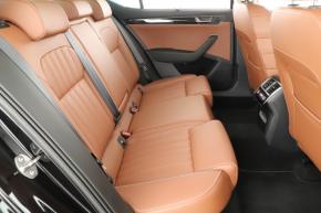 Škoda Superb  2.0 TSI Laurin&Klement 