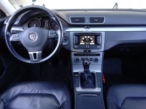 Volkswagen Passat  1.6 TDI Exclusive 