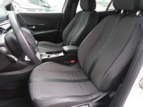 Peugeot 2008  1.5 BlueHDi Allure 
