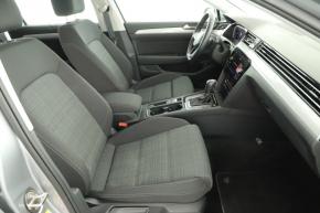 Volkswagen Passat  1.5 TSI Business 