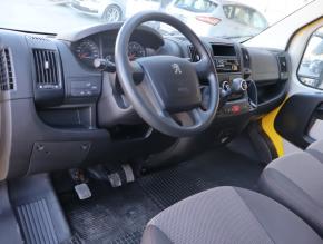 Peugeot Boxer  2.0 BlueHDi 