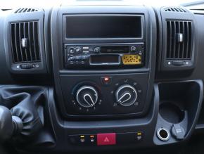 Peugeot Boxer  2.0 BlueHDi 