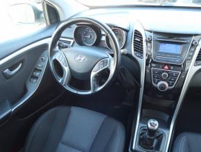 Hyundai i30  1.4 CVVT 