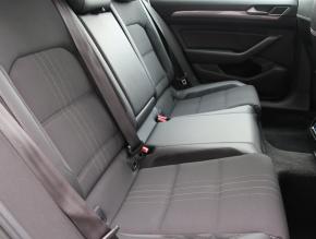 Volkswagen Passat  2.0 TDI Alltrack 