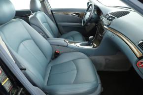 Mercedes-Benz E  E 270 CDI Avantgarde 