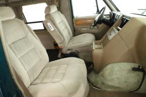 Chevrolet Chevy Van G20  5.7 V8 (350 cu. in.) 