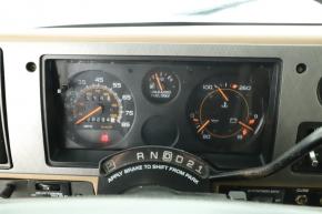 Chevrolet Chevy Van G20  5.7 V8 (350 cu. in.) 