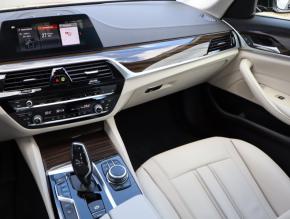 BMW 5  530e iPerformance Luxury Line 