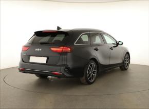 Kia Ceed  1.5 T-GDI Top 