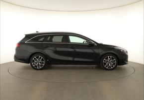 Kia Ceed  1.5 T-GDI Top 