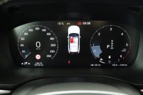 Volvo XC60  B5 R-Design 