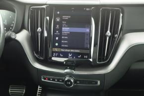 Volvo XC60  B5 R-Design 