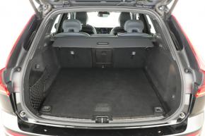 Volvo XC60  B5 R-Design 