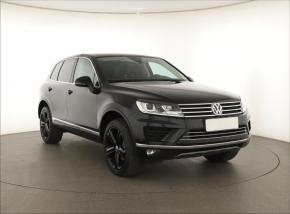 Volkswagen Touareg  3.0 TDI 