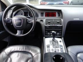 Audi Q7  3.0 TDI 