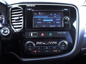 Mitsubishi Outlander  2.2 DI-D 