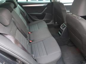 Škoda Octavia  2.0 TDI Elegance 