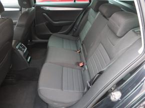 Škoda Octavia  2.0 TDI Elegance 