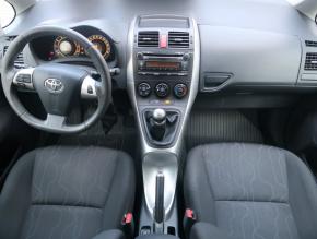 Toyota Auris  1.3 Dual VVT-i 