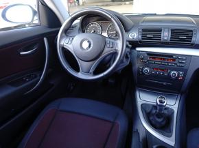 BMW 1  118i 