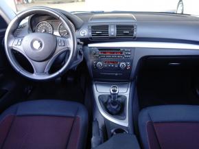BMW 1  118i 