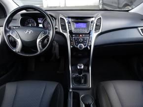 Hyundai i30  1.6 MPI 