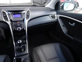 Hyundai i30  1.6 MPI 