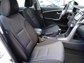 Hyundai i30  1.6 MPI 