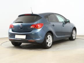 Opel Astra  1.4 T 