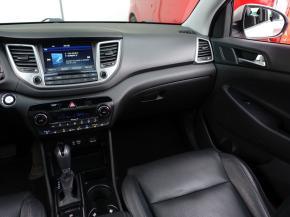 Hyundai Tucson  2.0 CRDi 