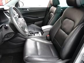 Hyundai Tucson  2.0 CRDi 