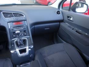 Peugeot 5008  1.6 HDi 