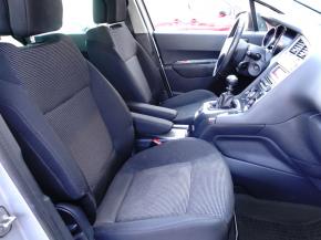 Peugeot 5008  1.6 HDi 